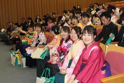 ns学位記授与前　430.jpg